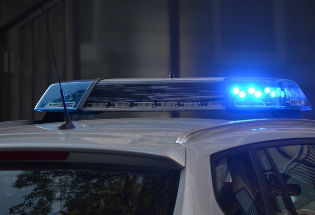 Bezpośrednia akcja krakowskich policjantów ratuje życie 19-latki z wstrząsem anafilaktycznym