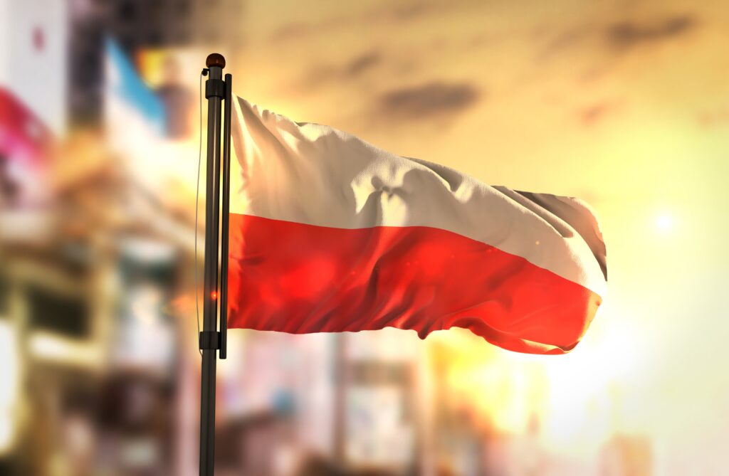 Obchody Narodowego Dnia Zwycięskiego Powstania Wielkopolskiego: Kraków ozdobiony w barwy narodowe