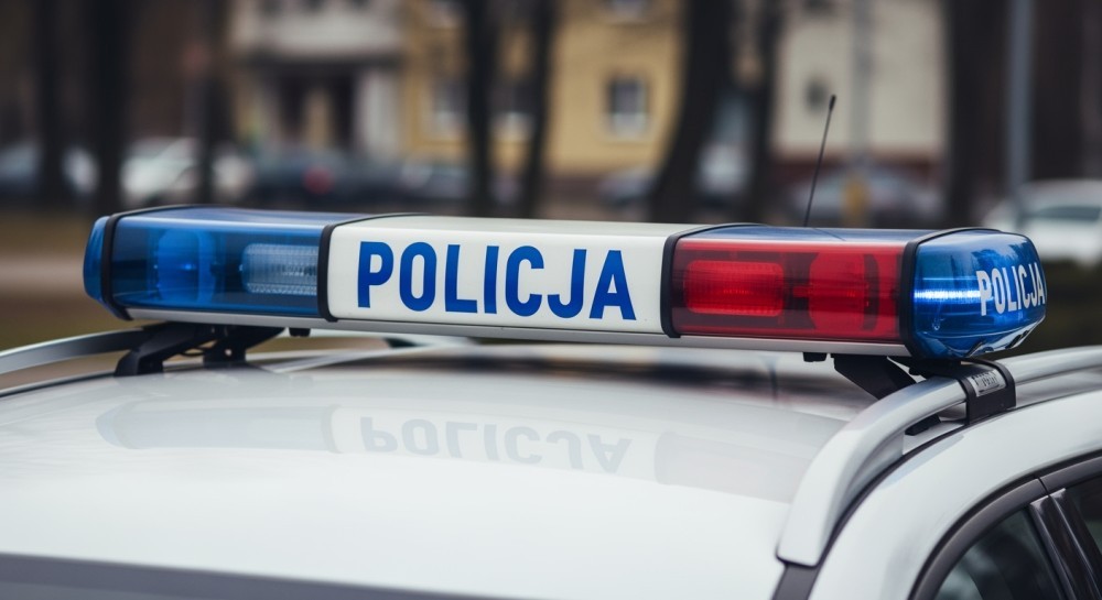 Zagubiony na ławce: interwencja straży miejskiej ratuje sytuację